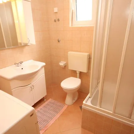 With A Parking Space Hvar - 8728 Apartamento Hvar Town