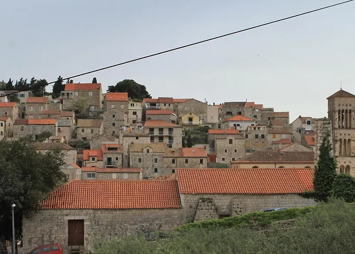 Appartamento With A Parking Space Hvar - 8728